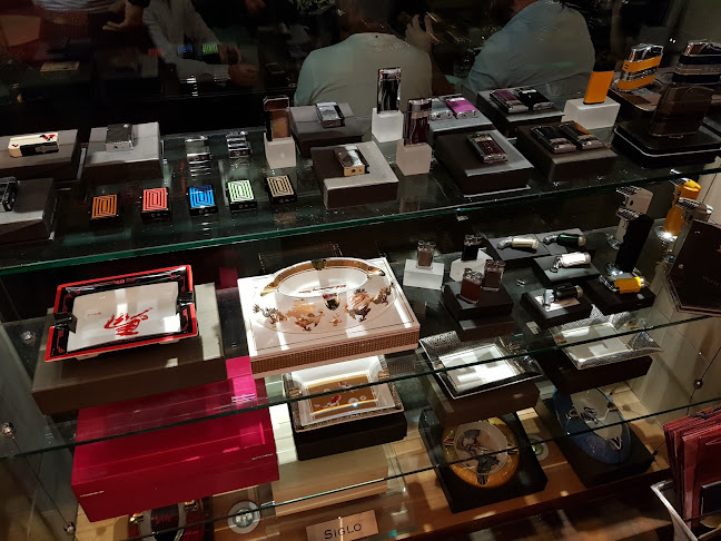 The Connoisseur Divan - Singapore