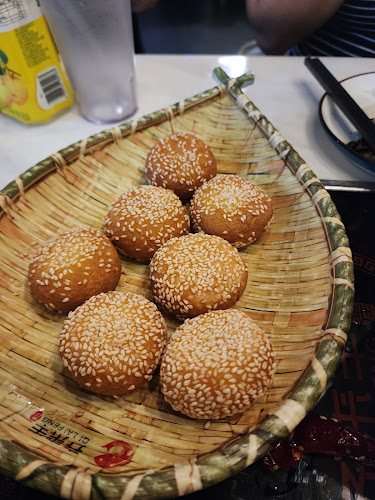 Qi Lai Feng 齐来丰鱼庄 Chinese Restaurant