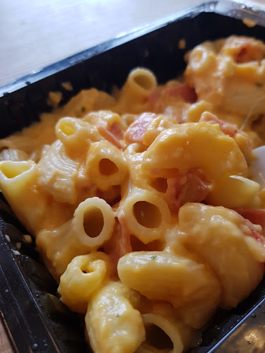 Opinii despre Chef-in-Box Vendcafé @ Blk 766 Pasir Ris în Singapore - Hospitality and gastronomy