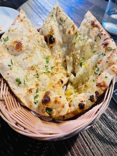 Yarana - Hospitality and gastronomy