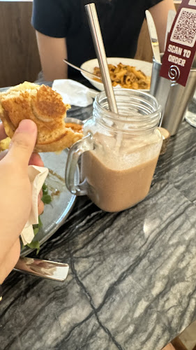 Comentarii opinii despre Oddity