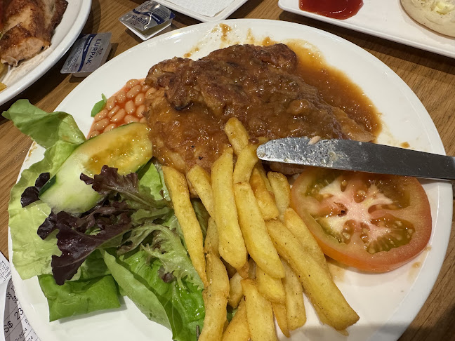 Tuck In - Hospitality and gastronomy