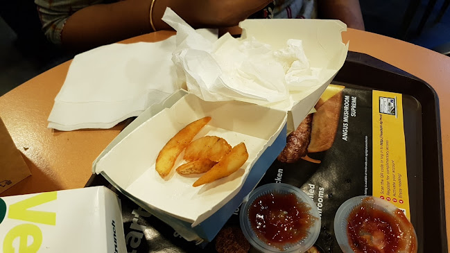 Comentarii opinii despre McDonald's Hougang Ave 8