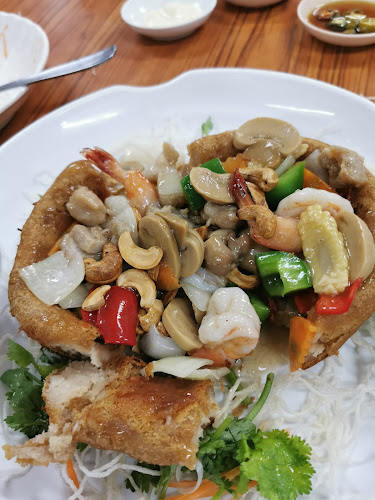 Opinii despre Tiong Shian Porridge Centre în Singapore - Hospitality and gastronomy