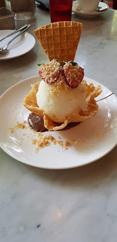 The Coastal Settlement - Hospitality and gastronomy