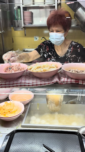 Comentarii opinii despre 254 Fishball Minced Meat Noodle 魚圓肉脞面