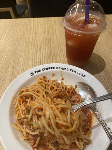 The Coffee Bean and Tea Leaf (Waterway Point)