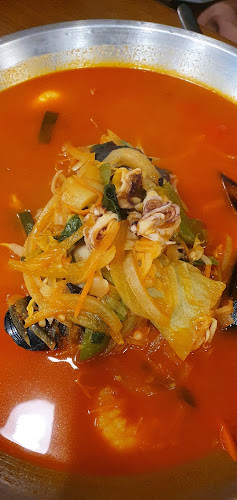 64 Peck Seah St, Singapore 079325