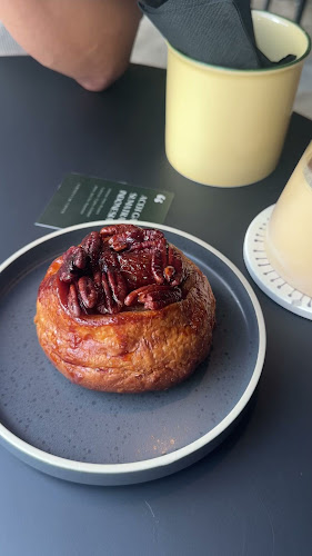 Vernacular Coffee - Hospitality and gastronomy