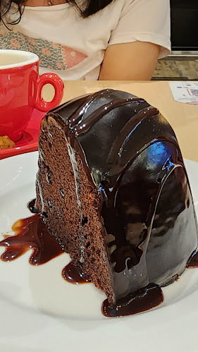 The Royals Cafe (Siglap)