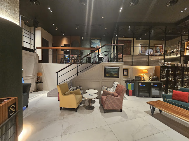 The Connoisseur Divan - Hospitality and gastronomy