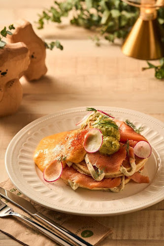 Surrey Hills Grocer - Woodleigh Mall (Pet Friendly)