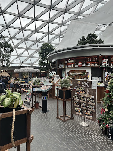 78 Airport Boulevard, Jewel, #B2-278 Singapore Changi Airport, 279/280, 819666