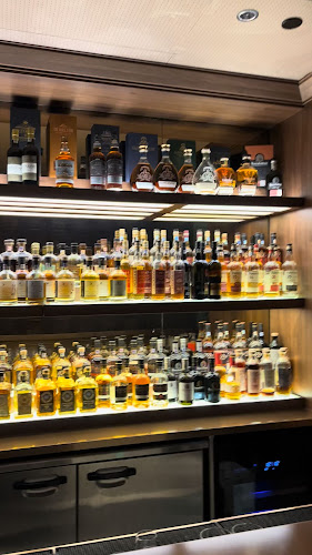 Capitol Cigar & Whisky Lounge by Quaich Bar - Singapore