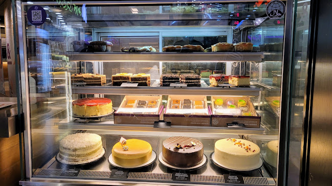 The Coffee Bean and Tea Leaf - West Mall - Hospitality and gastronomy