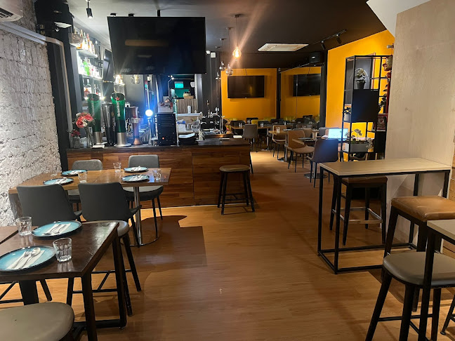 TASCA BAR & RESTAURANT - Singapore