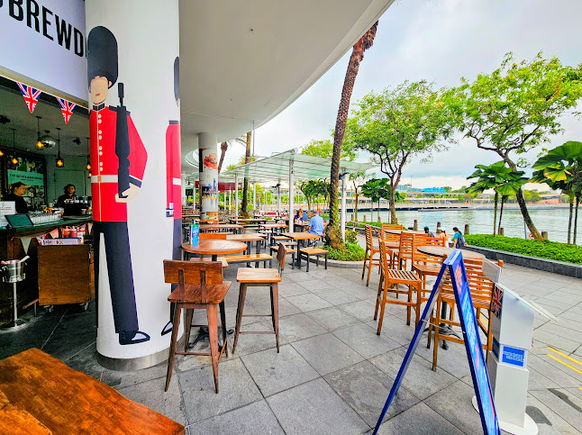 The Queen & Mangosteen - Hospitality and gastronomy