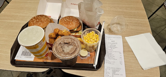 Opinii despre McDonald's Woodlands Mart în Singapore - Hospitality and gastronomy