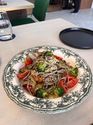 Opinii despre MERCI MARCEL EAST COAST în Singapore - Hospitality and gastronomy