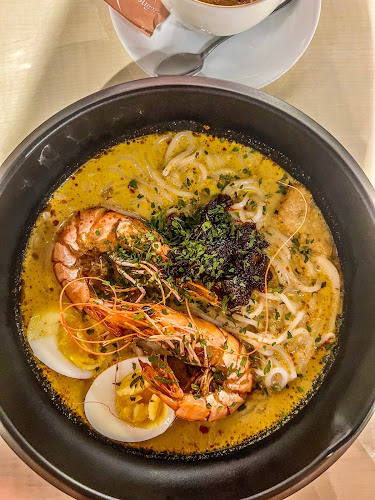 Comentarii opinii despre LUNA Concept