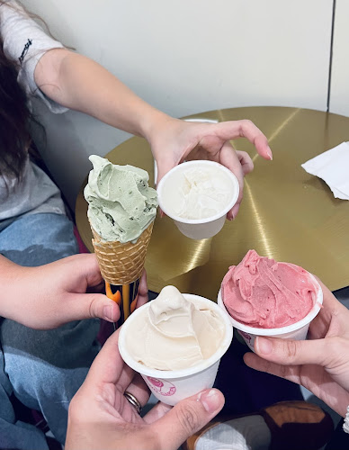 65 Haji Ln, Singapore 189258