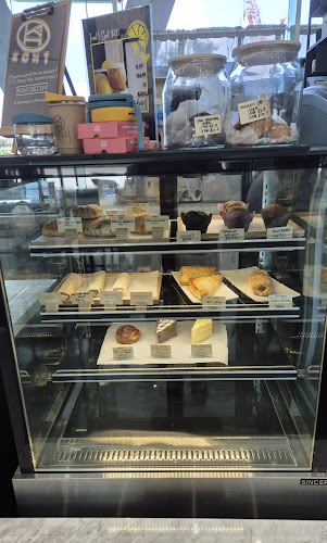 5 Shenton Wy, #01-01 UIC Building, Singapore 068808