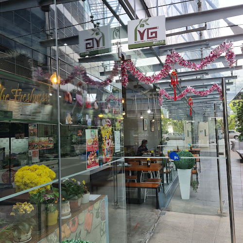 Mixed Grill & Greens
