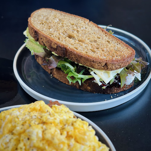 71 Seng Poh Rd, #01-35, Singapore 160071