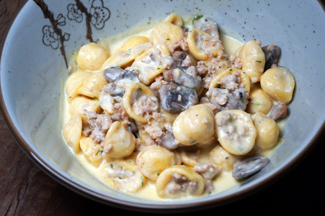 30 E Coast Rd, #01-12/13 V Mall, Singapore 428751