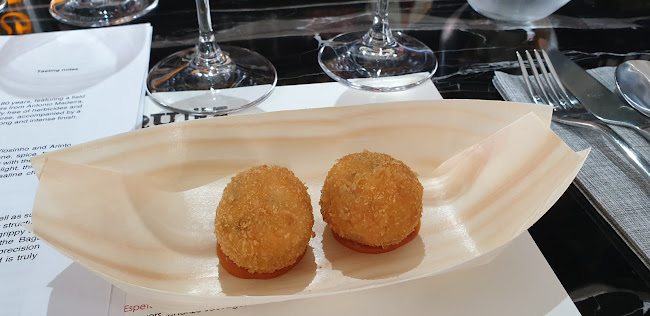 Opinii despre Esquina în Singapore - Hospitality and gastronomy