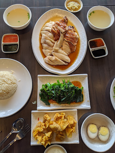 Comentarii opinii despre Sinn Ji Hainanese Chicken Rice