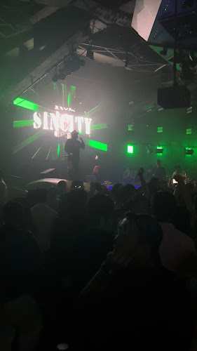 Comentarii opinii despre RedTail Bar By Zouk