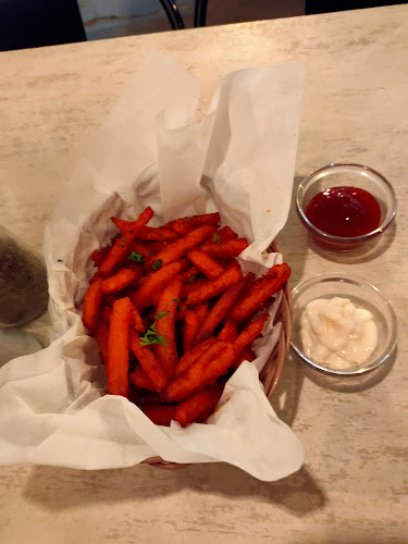 Opinii despre 1 Tyrwhitt Bistro Bar în Singapore - Hospitality and gastronomy