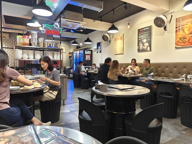 14B Kensington Park Rd, Singapore 557265