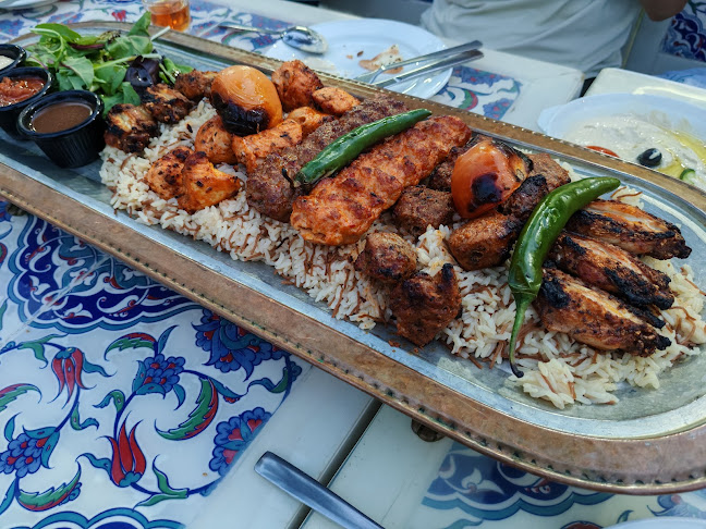 67 Bussorah St, Singapore 199481