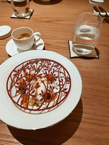 Restaurant Born - Singapore