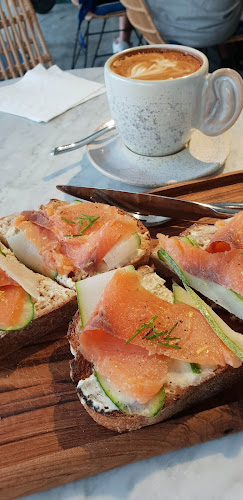 Comentarii opinii despre The Social Space