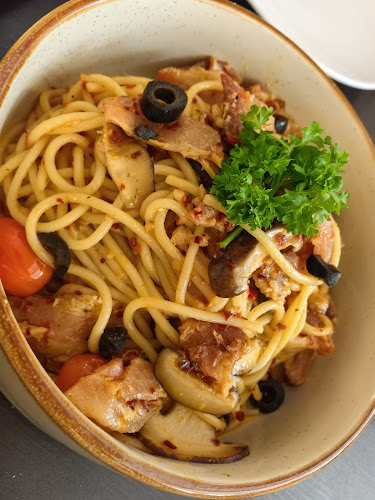 32 Cassia Cres, #01-50, Singapore 390032