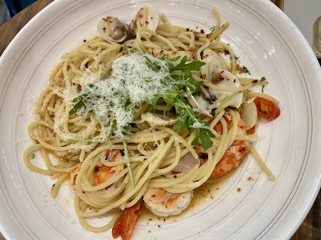 18 Yishun Ave 9, #01-04 Junction Nine, Singapore 768897