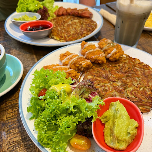 6 Letter Brunch - Hospitality and gastronomy