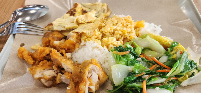 Comentarii opinii despre Yi Jia Food Court