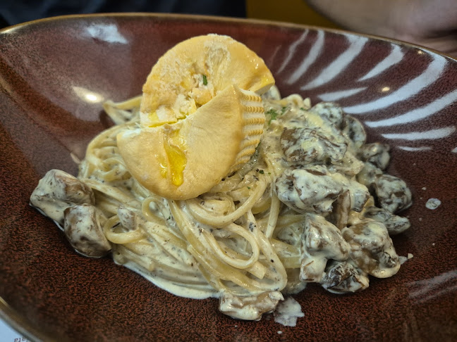Burrata Joy & Gustavo Lapasta Katong V