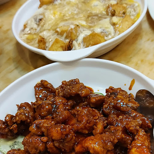 574 Geylang Rd, Singapore 389517