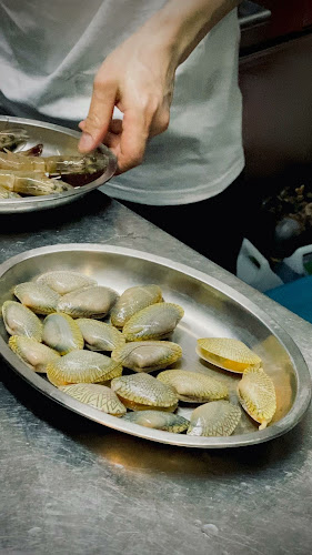 Block 69 Geylang Bahru, #01-27 Market & Food Centre, Singapore 330069