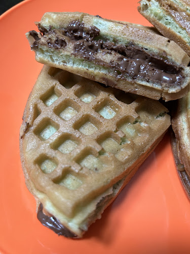 Blk 5 Eunos Cres, #01-2605, Singapore 400005