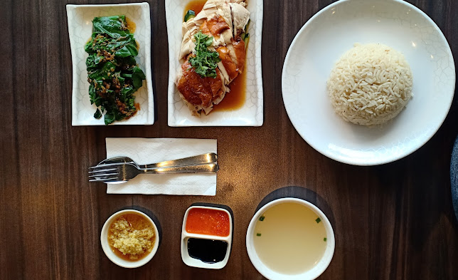 Sinn Ji Hainanese Chicken Rice - Singapore