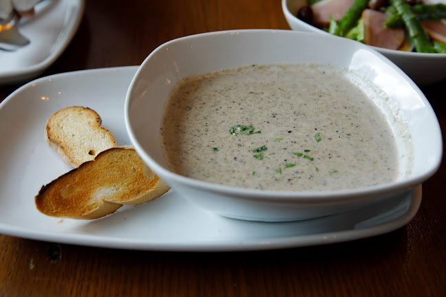 Spizza Bukit Timah - Hospitality and gastronomy