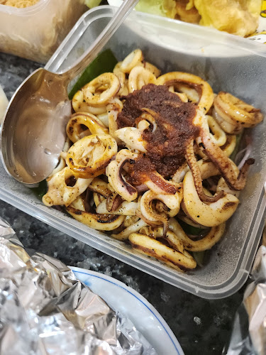 848 Yishun Ring Rd, Singapore 768688