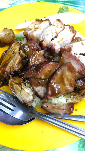 Lim Ji Chicken Rice (林记鸡饭) - Singapore