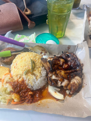 Penyet Kartini - Hospitality and gastronomy